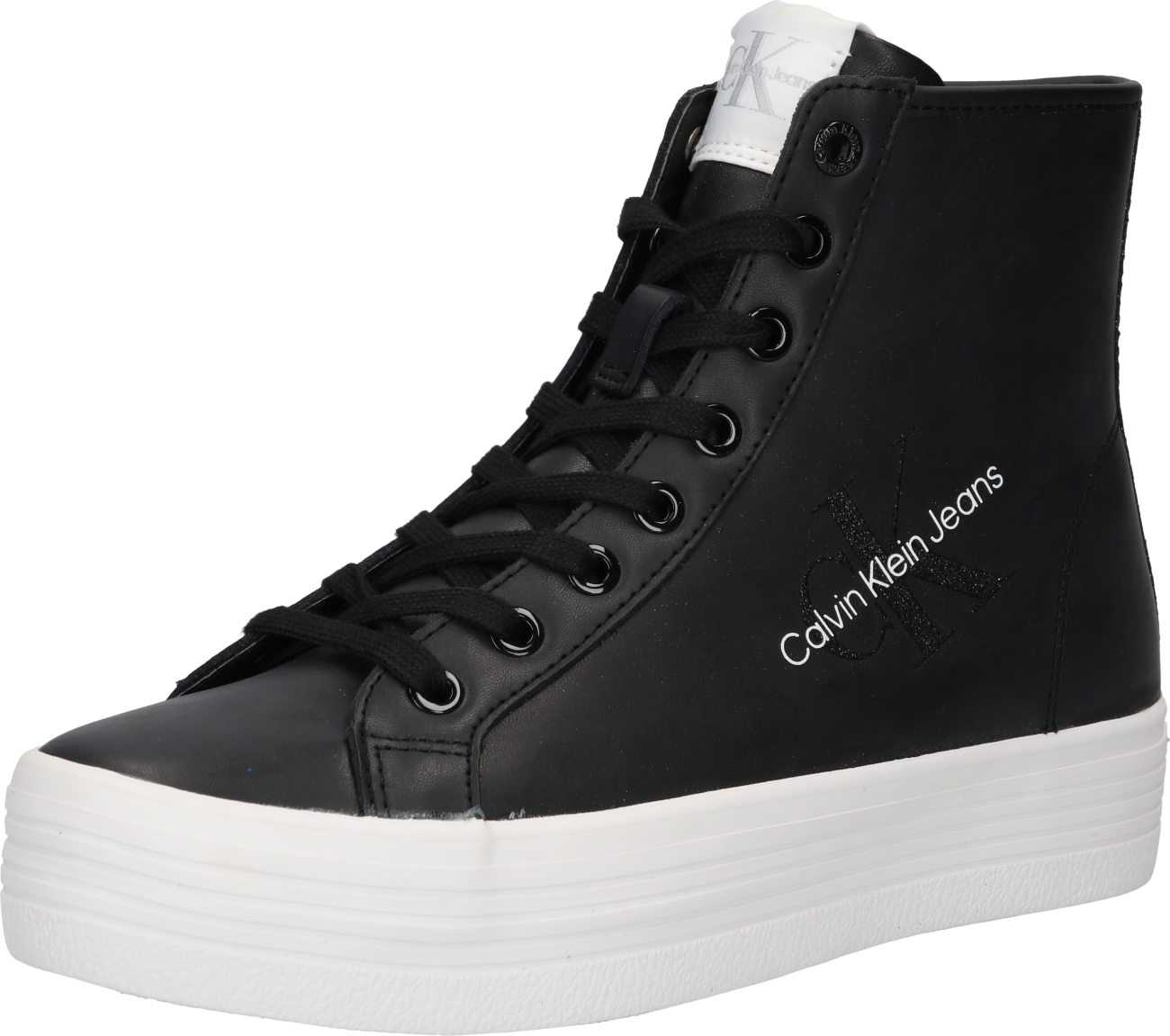 Calvin Klein Jeans Kotníkové tenisky černá / bílá